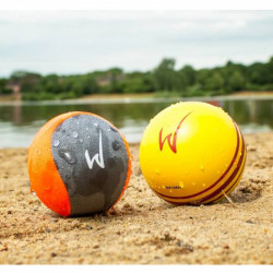 Vízen pattanó labda Waboba Blast