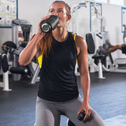 Masszírozó henger kulacs SKLZ Hydro-Roller