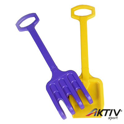 Nagy lapát és gereblye