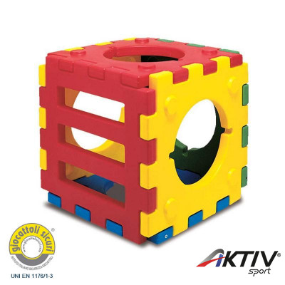 Létrás kocka házikó Cubic