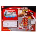 Tűzoltó parkolóház és helikopter leszálló fém kisatóval és tűzoltóval