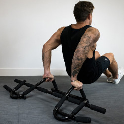 Ajtófélfára akasztható húzódzkodó Sveltus