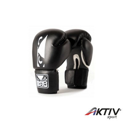 Bokszkesztyű Bad Boy Titan fekete 16 oz
