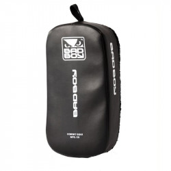 Hajlított pajzs Bad Boy fekete-fehér Sportszer Bad Boy