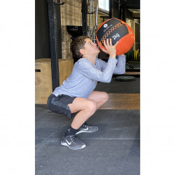 Wall ball Sveltus 2 kg fekete-narancs