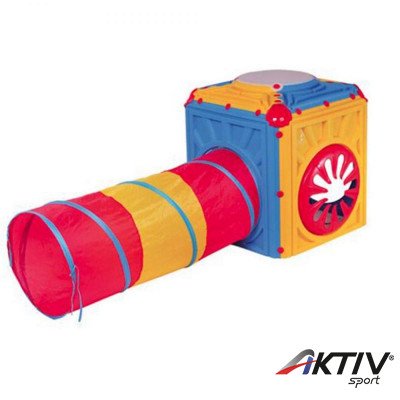 Mászó kocka alagúttal