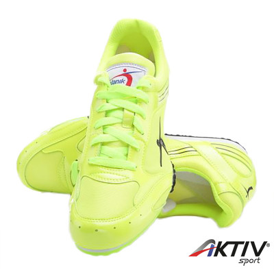 Szögescipő Polanik sárga