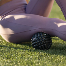 Masszázslabda TriggerPoint GRID Ball 13 cm fekete dupla erősségű