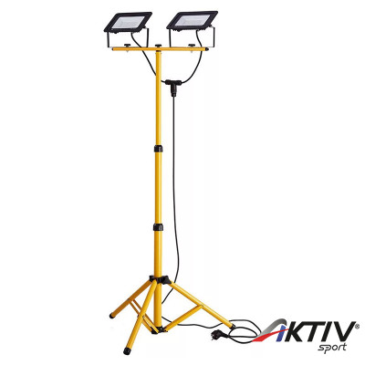 LED Reflektor állványon