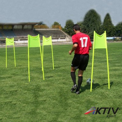 Labdarúgó szlalom panel