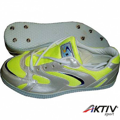 Szögescipő, Salta magasugró, profi