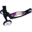 Háromkerekű roller gyerek tanuló