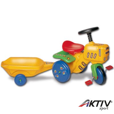 Kerti traktor utánfutóval