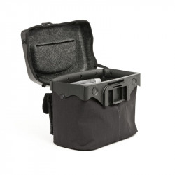 Kormánytáska Ultimate 6 M Pro fekete