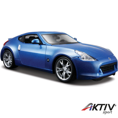 Fém autó 1:24 Maisto Nissan 370z