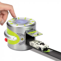 Autópálya kilövővel és sötétben világító autóval Maisto