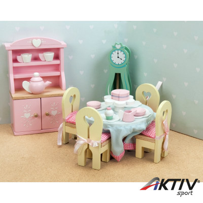 Rózsabimbó fa étkező bababútor szett