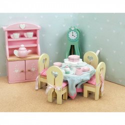 Rózsabimbó fa étkező bababútor szett Játék