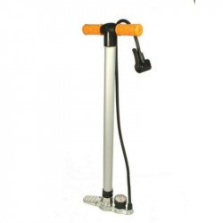 Univerzális műhely pumpa nyomásmérővel D30 x 560 mm Sportszer