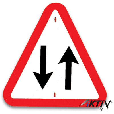 Kresz tábla - Szembejövőforgalom Amaya