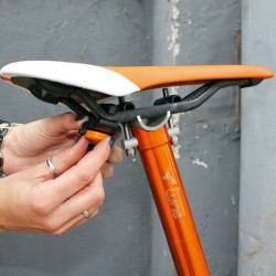 SKS Race bag nyeregtáska [M]