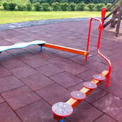 Lépegető egyensúlyozó