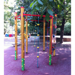 Hatszögletű mászóka