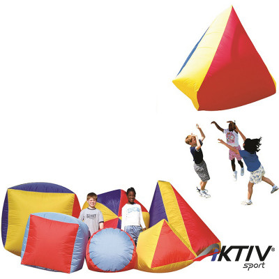 Úszó formák piramis