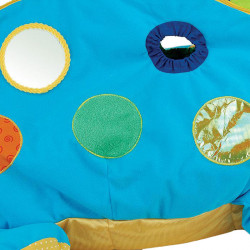 Plüss dinoszaurusz foglalkoztató műanyag gömbökkel Ks Kids