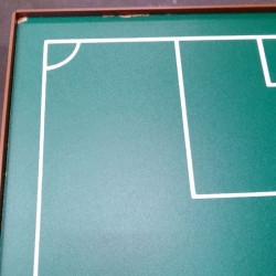 Szépséghibás gombfoci nyitható lábbal